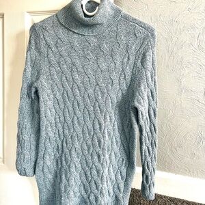 Women's Cable Knit Turtleneck Sweater - Gray